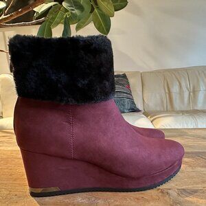 DKNY Wedge Booties NWT Size 10